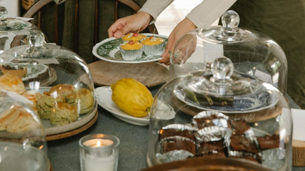 The Innovative Contender A Flexible Modern Muffin Pan